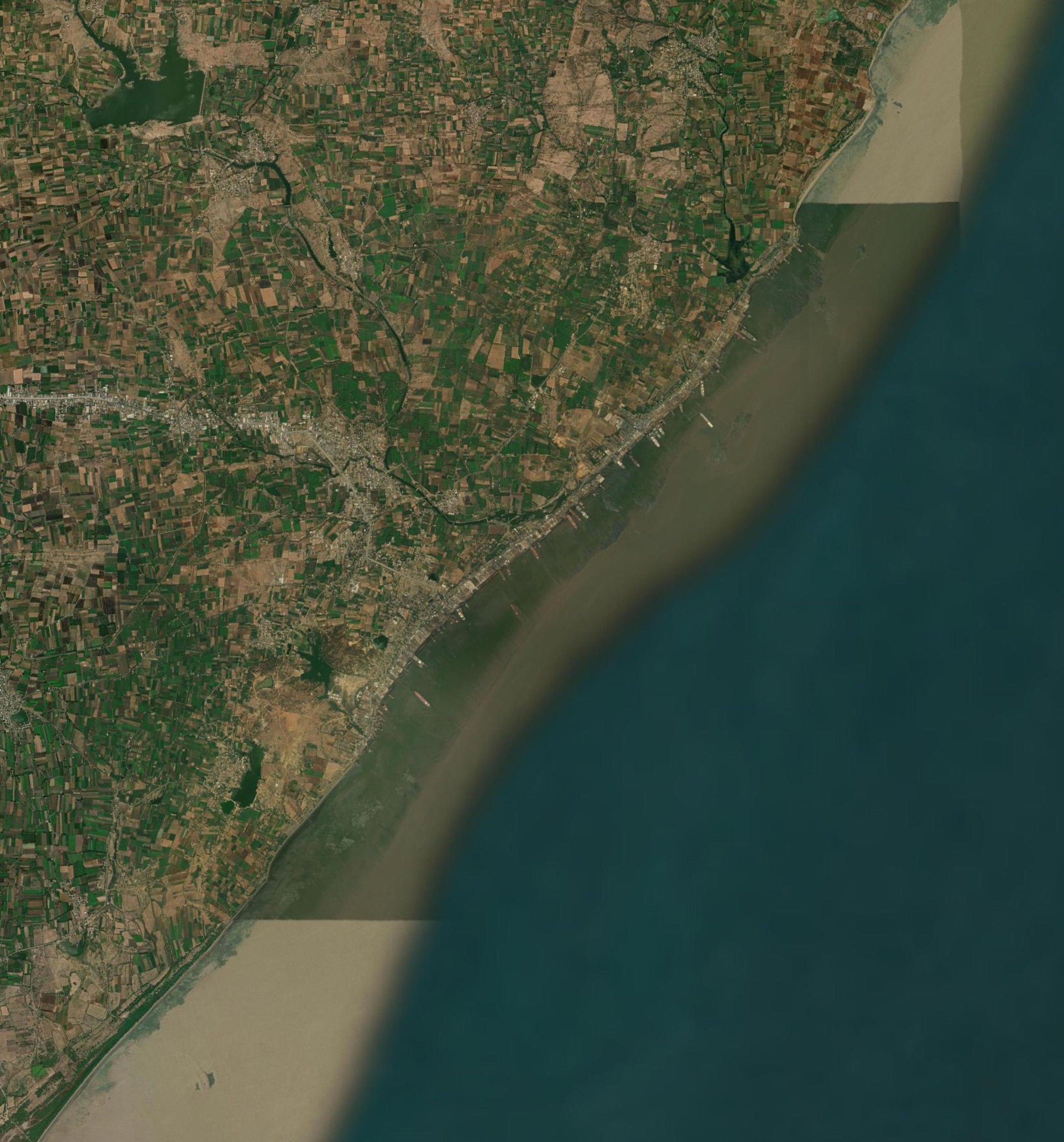 Optical satellite view of the same frame, Alang, Gujarat, for orientation